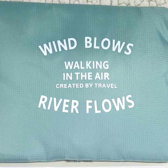 Foldable bags ( pack of 2) - Picture 2 of 3